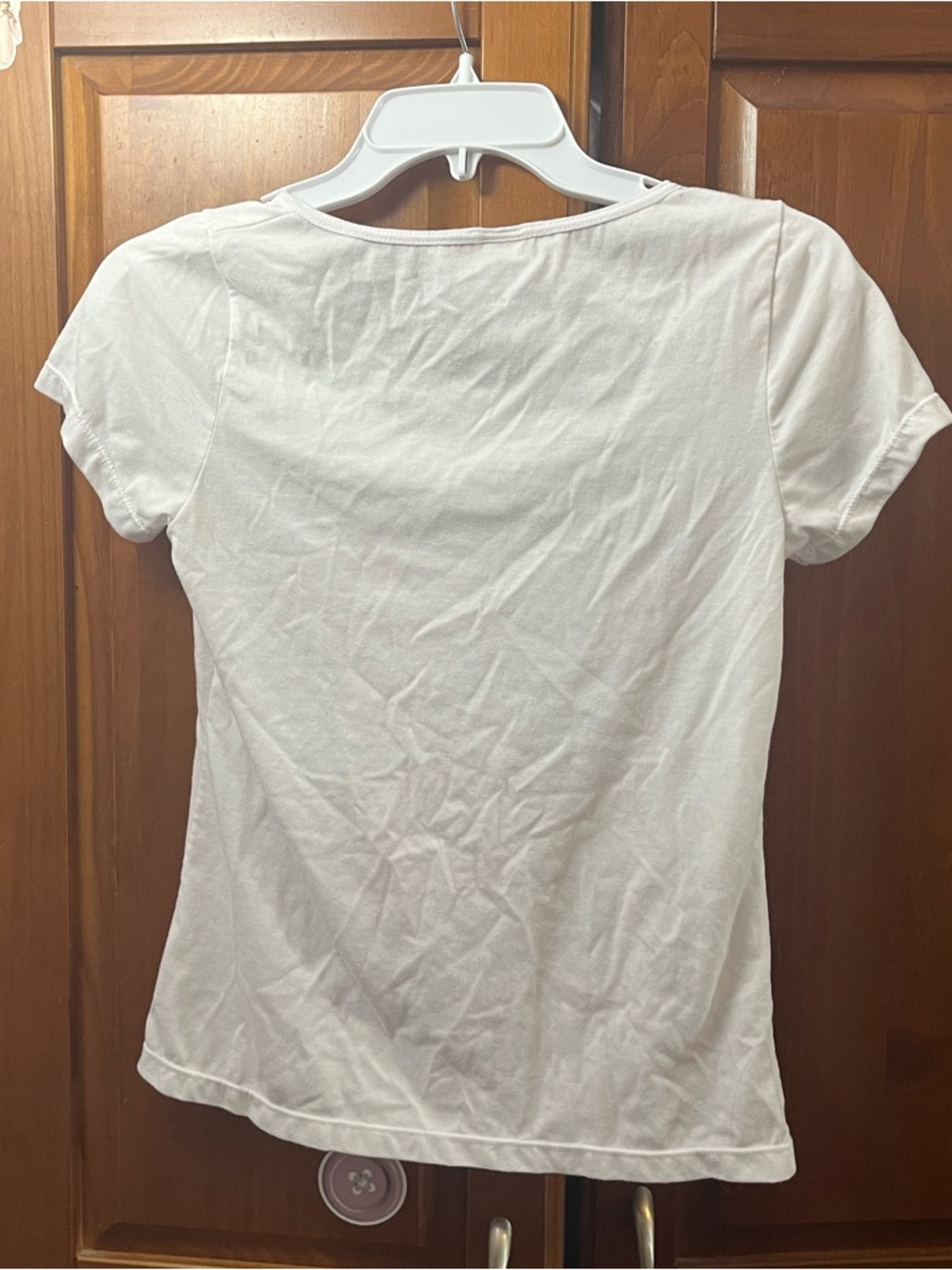 Hello Kitty Butterfly Tee - Picture 2 of 2